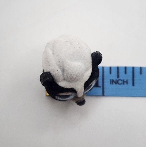 Disney Doorables Series 5 Special Edition "Flower" From Bambi Figurine - Picture 7 of 9